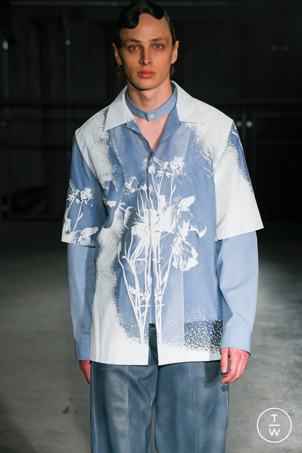 Fashion Week Paris Spring/Summer 2022 look 32 from the TAAKK collection 男装
