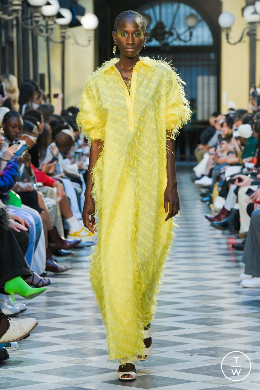 Fashion Week Paris Spring/Summer 2023 look 14 de la collection TAAKK menswear