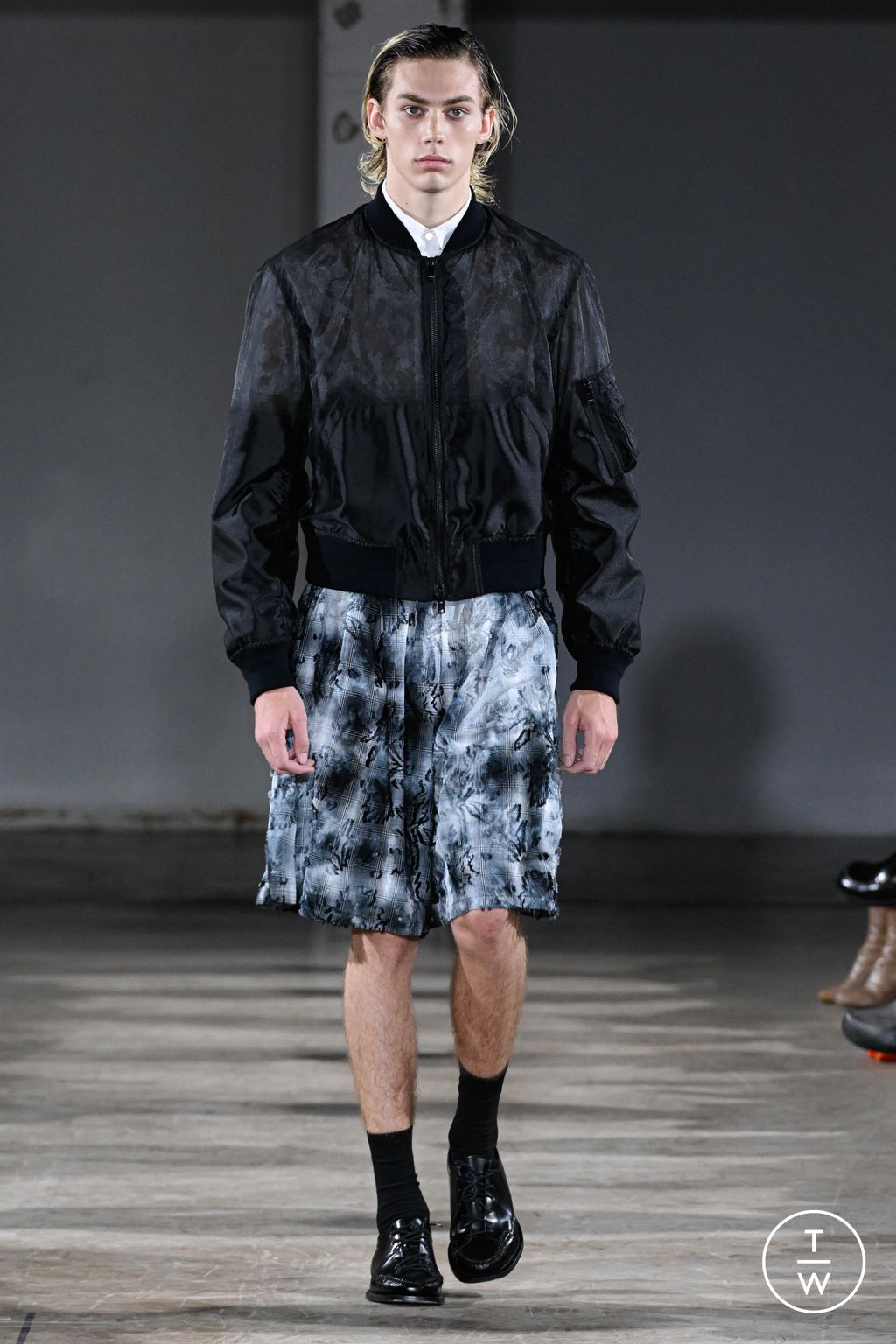 Fashion Week Paris Spring/Summer 2026 look 4 from the TAAKK collection menswear