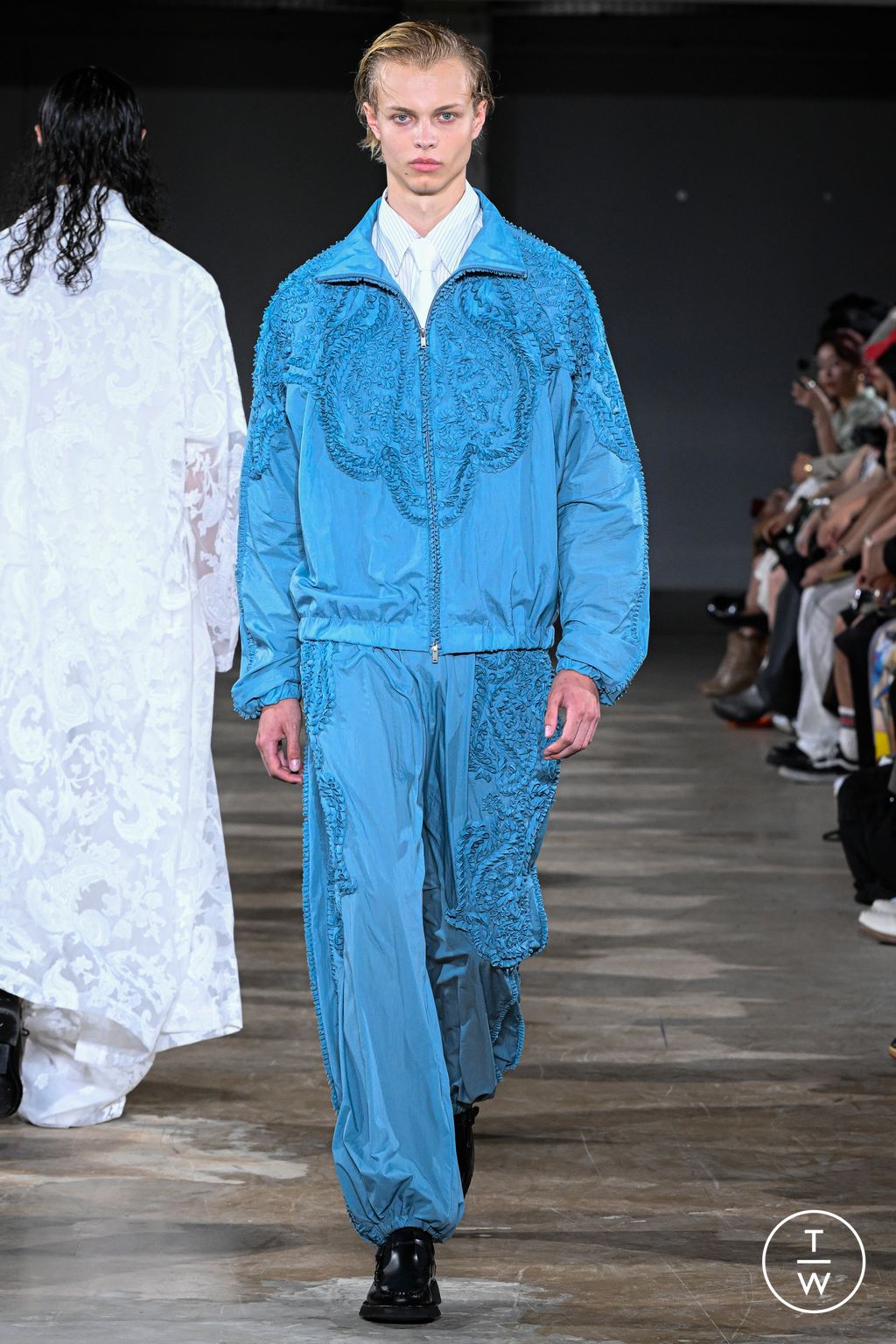 Fashion Week Paris Spring/Summer 2026 look 6 from the TAAKK collection menswear
