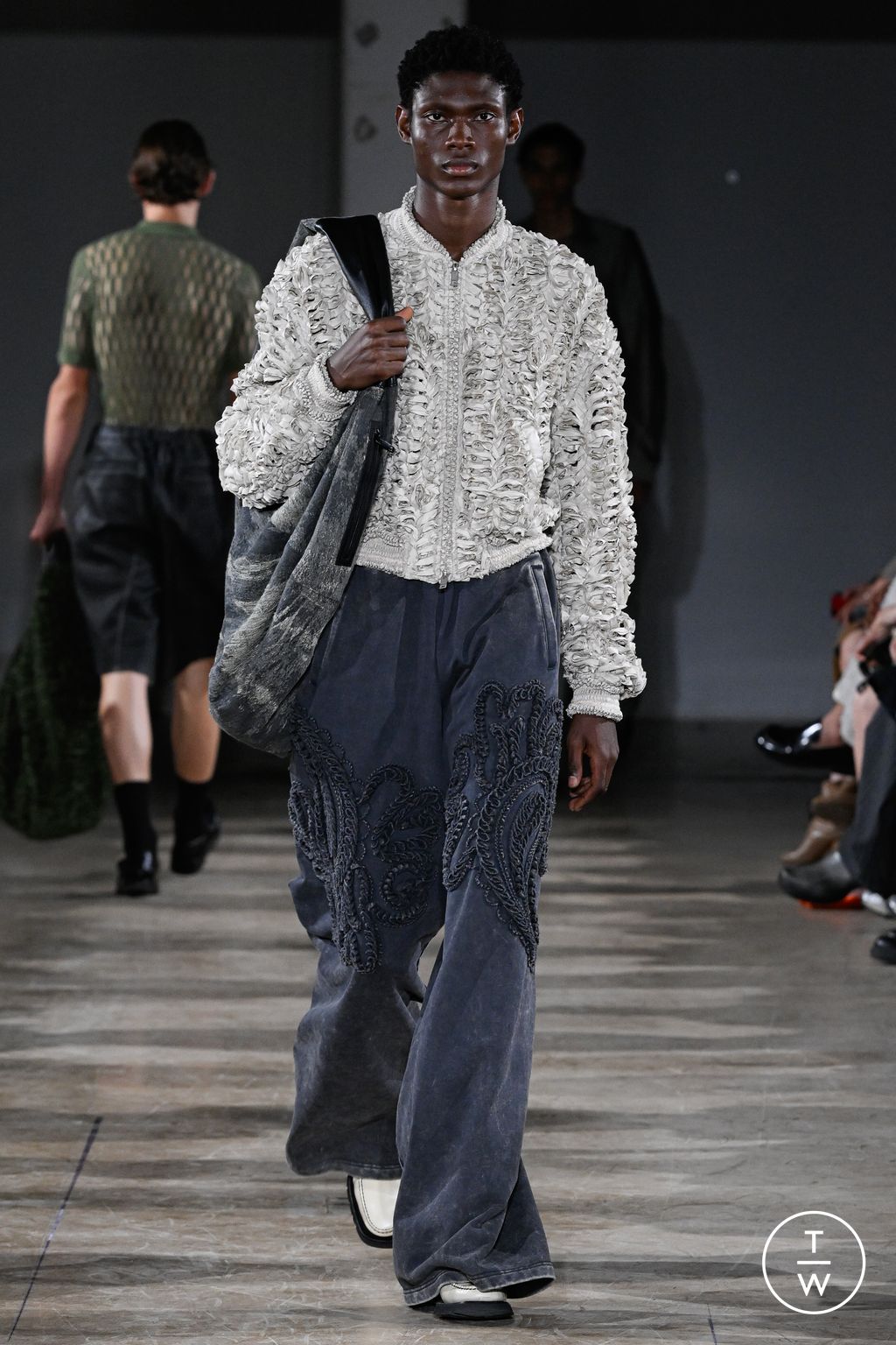 Fashion Week Paris Spring/Summer 2026 look 15 from the TAAKK collection menswear