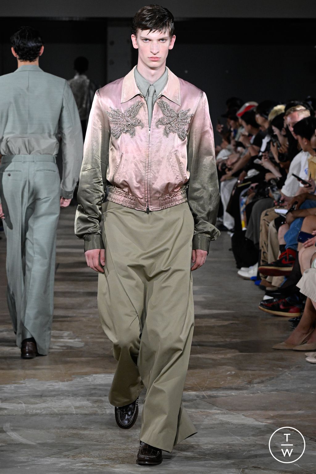 Fashion Week Paris Spring/Summer 2026 look 17 from the TAAKK collection menswear