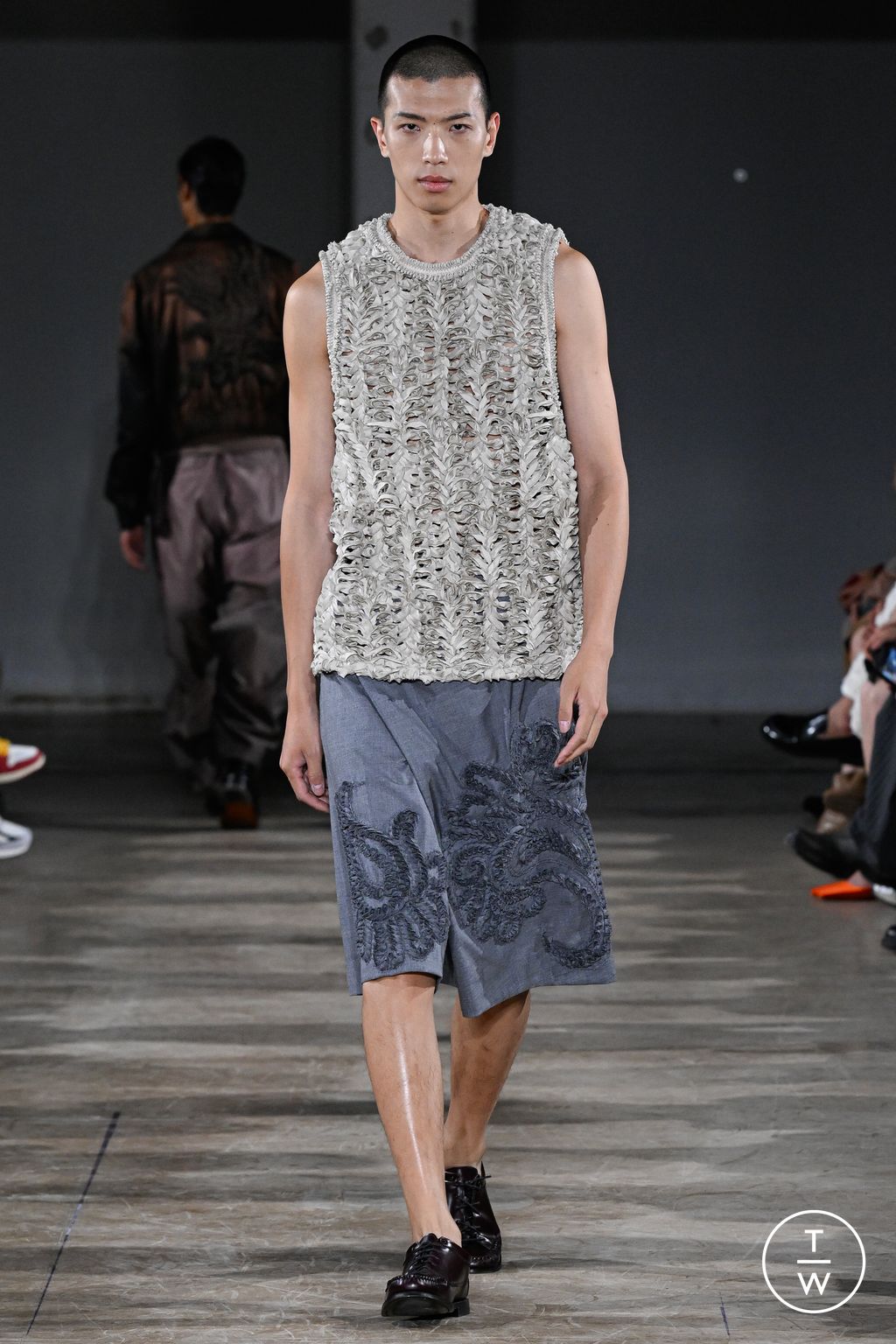 Fashion Week Paris Spring/Summer 2026 look 21 from the TAAKK collection menswear