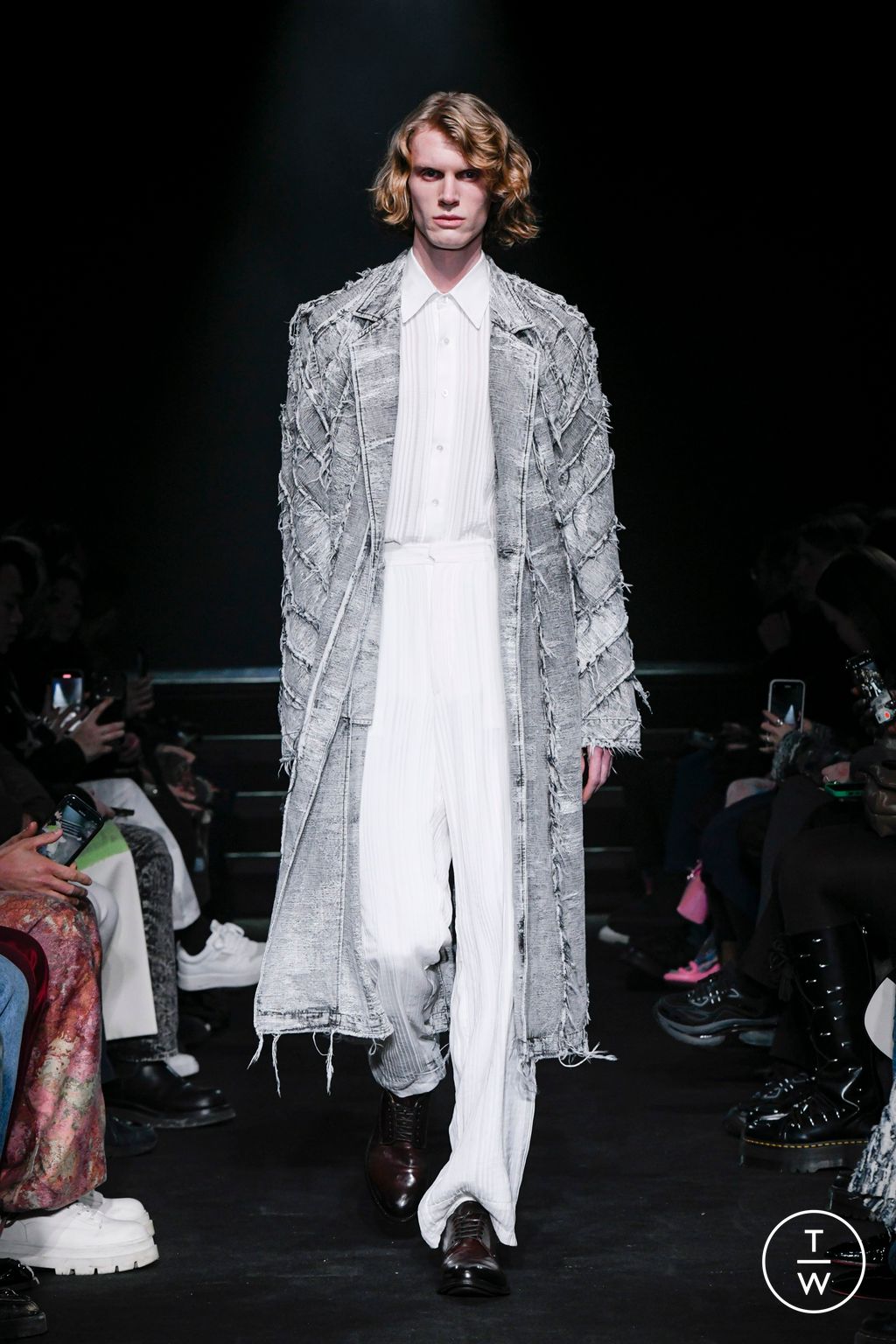 Fashion Week Paris Fall/Winter 2024 look 3 from the TAAKK collection 男装