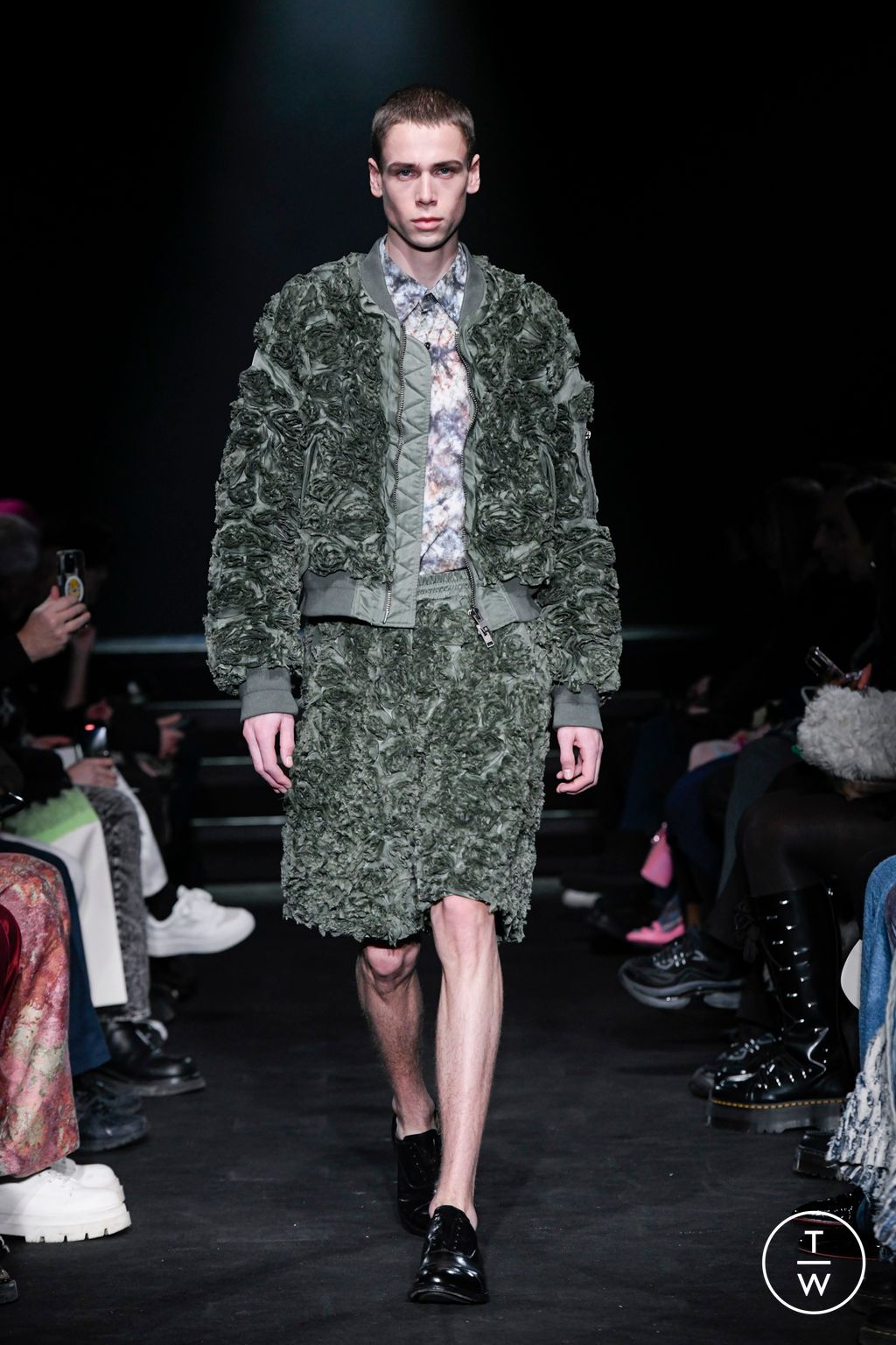 Fashion Week Paris Fall/Winter 2024 look 7 from the TAAKK collection 男装