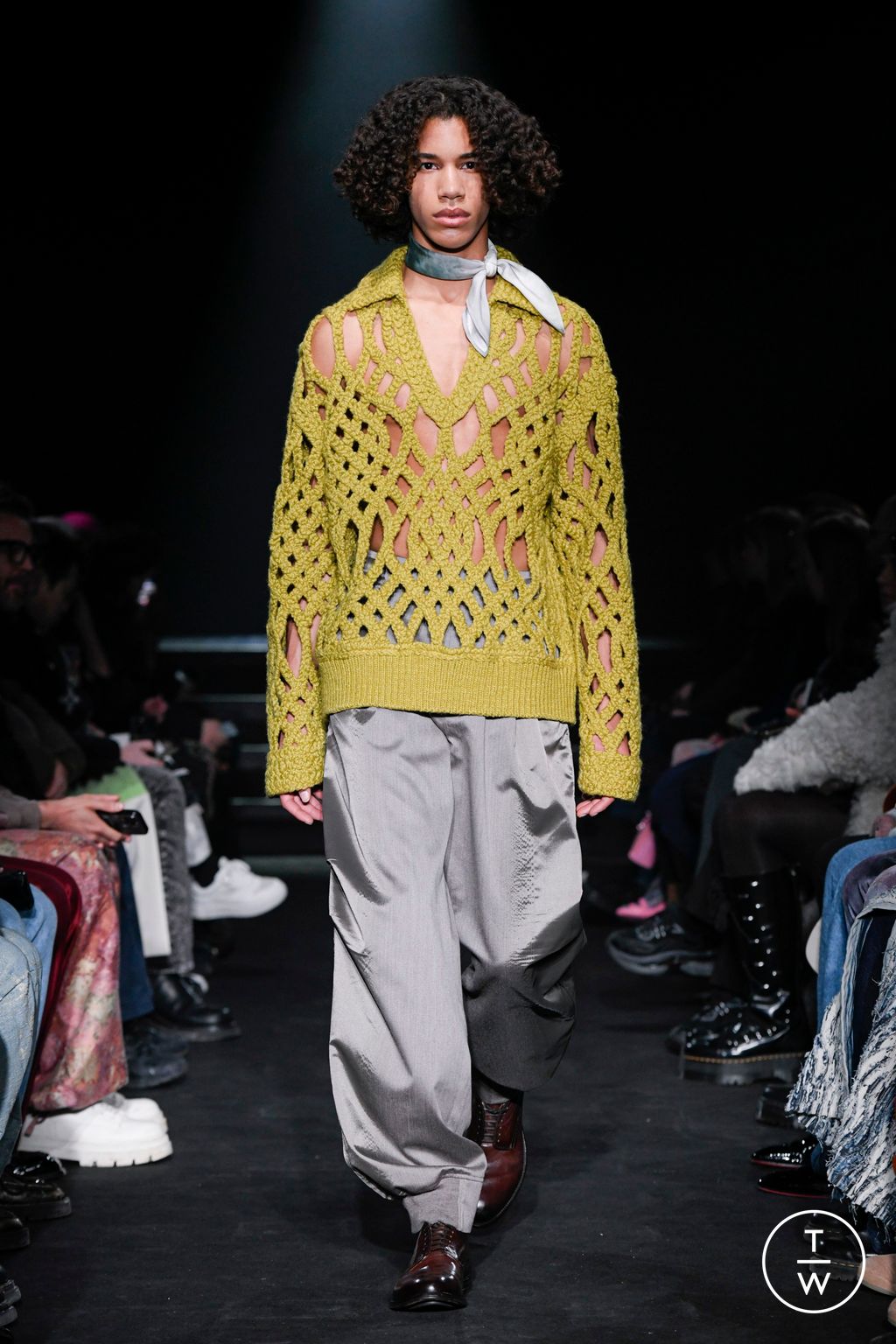 Fashion Week Paris Fall/Winter 2024 look 9 de la collection TAAKK menswear
