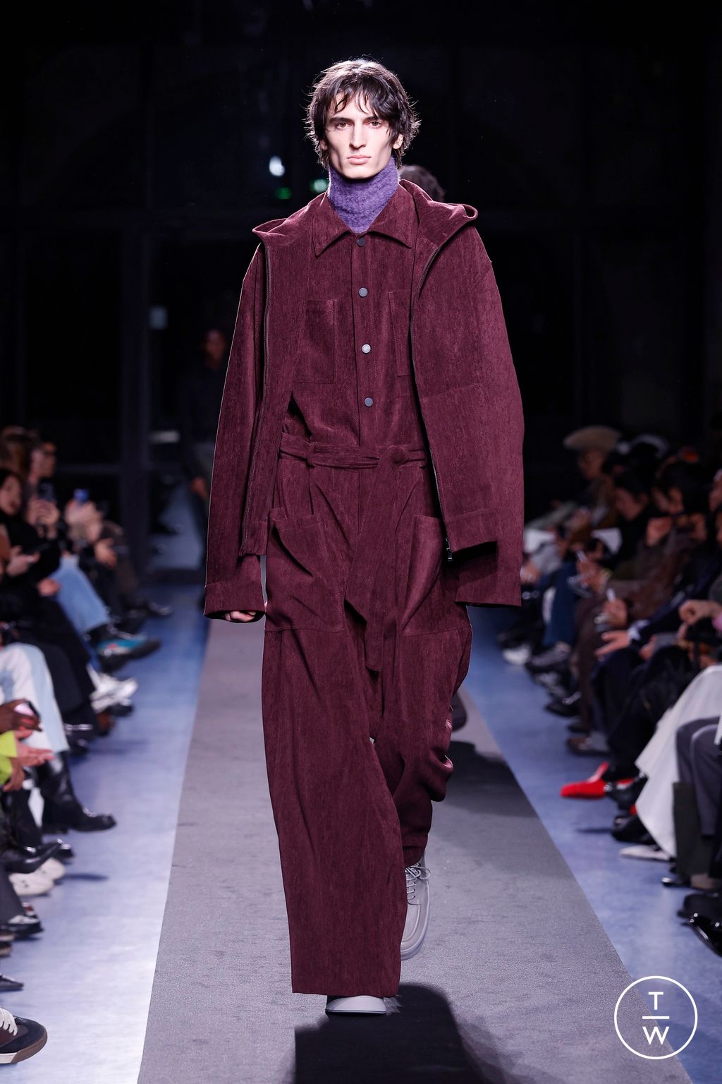 Fashion Week Paris Fall/Winter 2025 look 9 from the TAAKK collection menswear