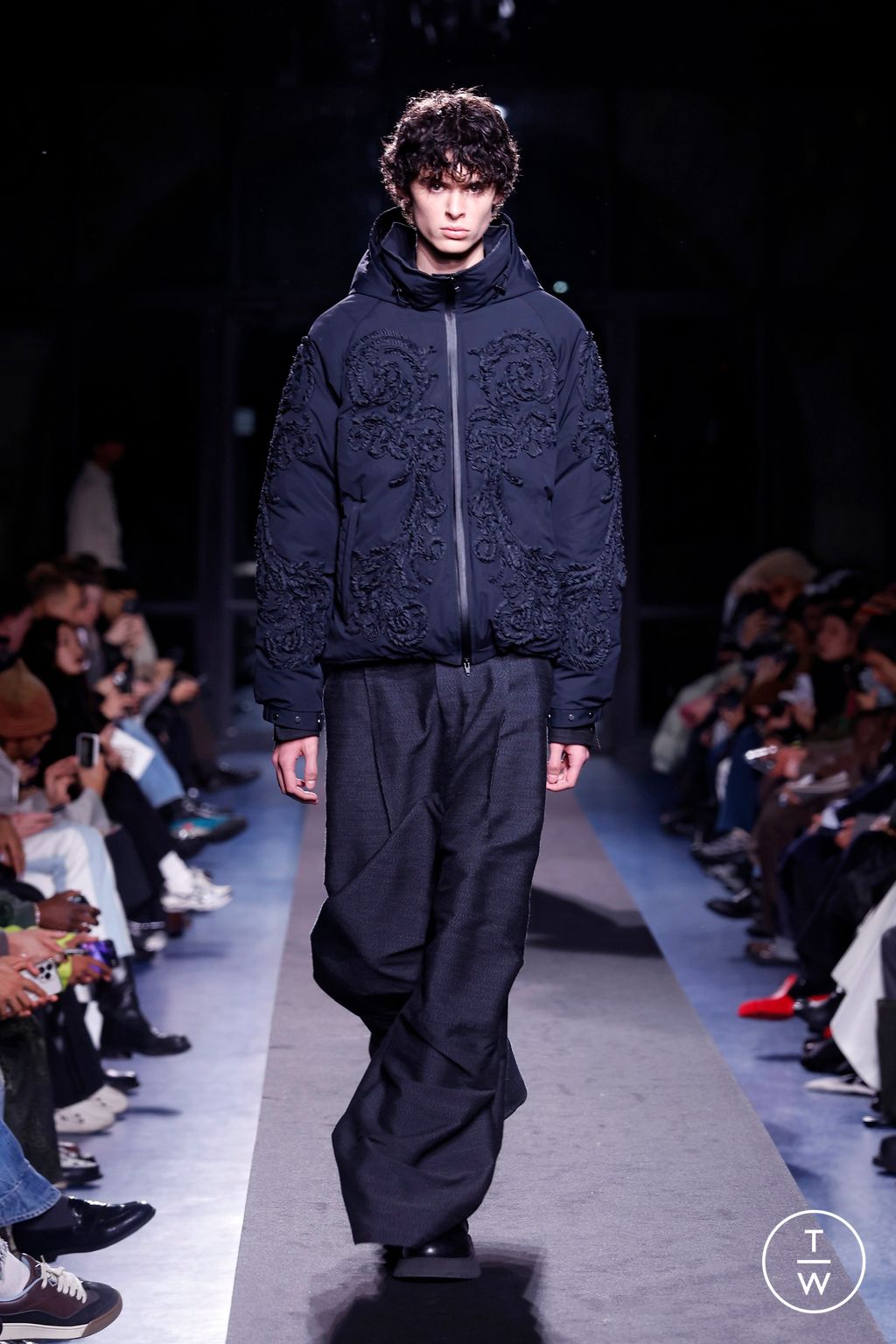 Fashion Week Paris Fall/Winter 2025 look 19 de la collection TAAKK menswear