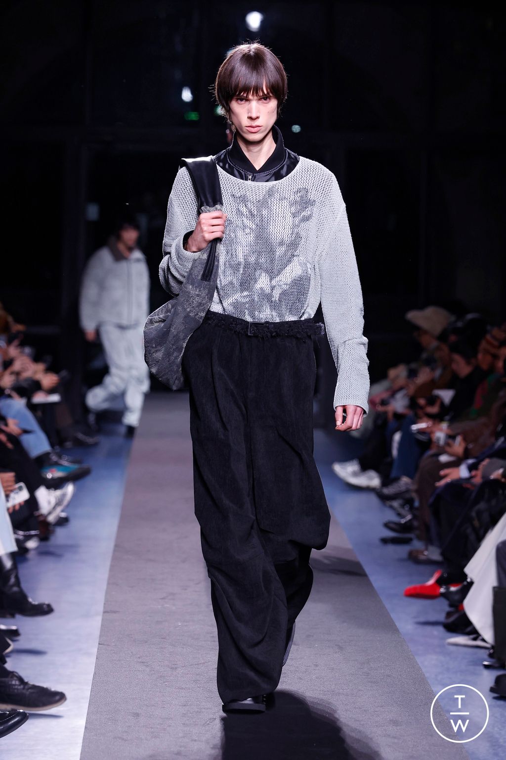 Fashion Week Paris Fall/Winter 2025 look 22 from the TAAKK collection menswear