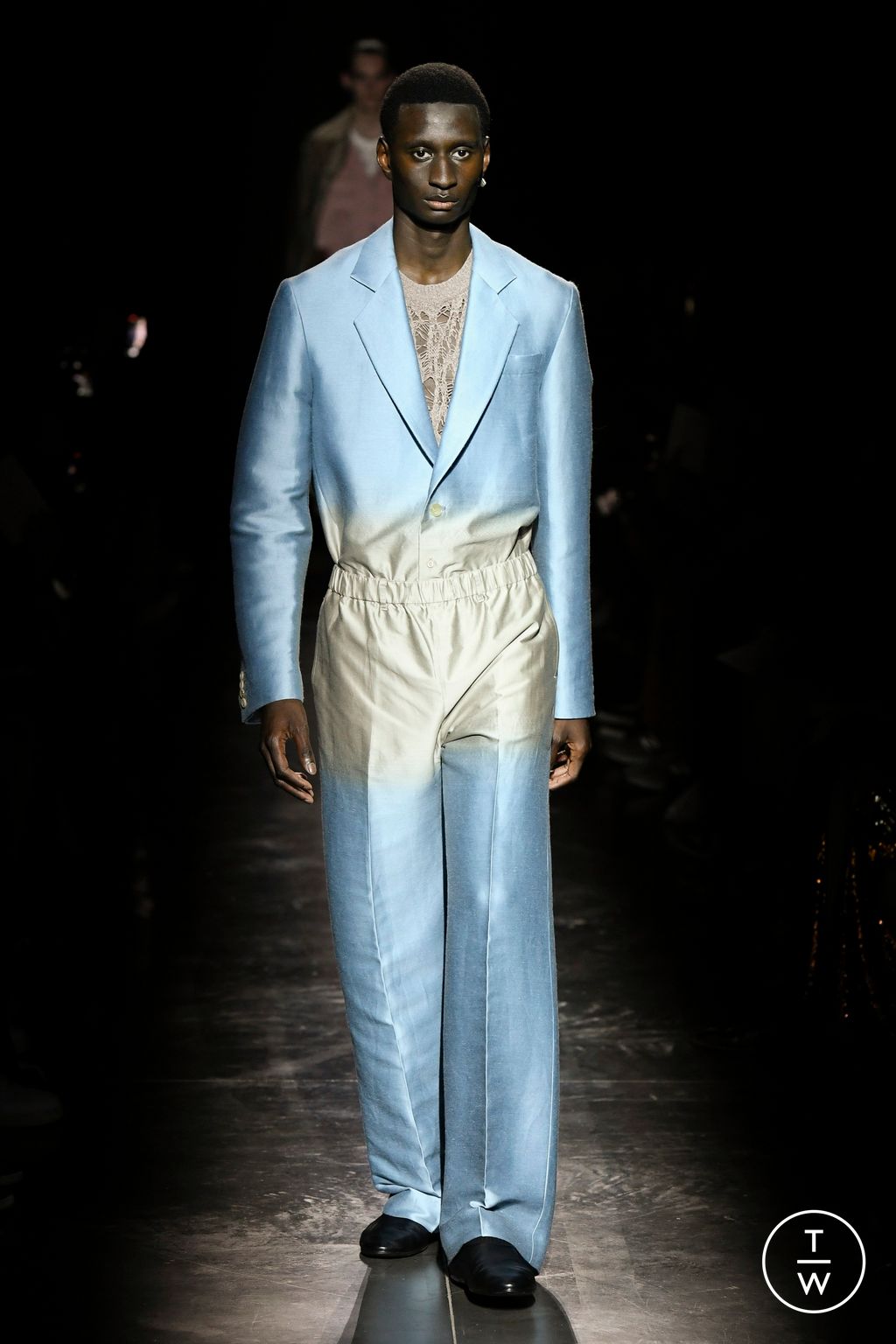 Fashion Week Paris Spring/Summer 2024 look 10 from the TAAKK collection 男装