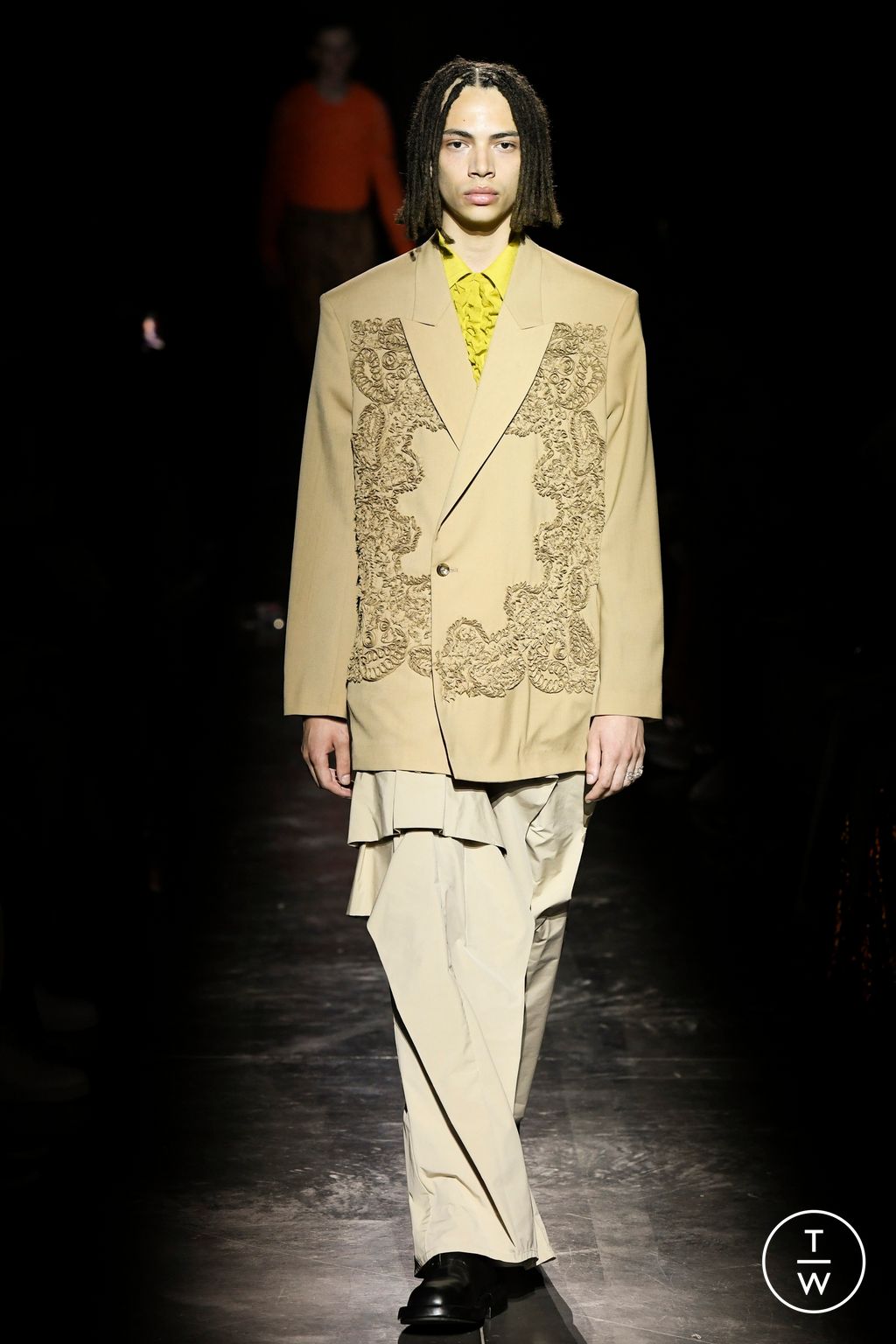 Fashion Week Paris Spring/Summer 2024 look 16 from the TAAKK collection 男装