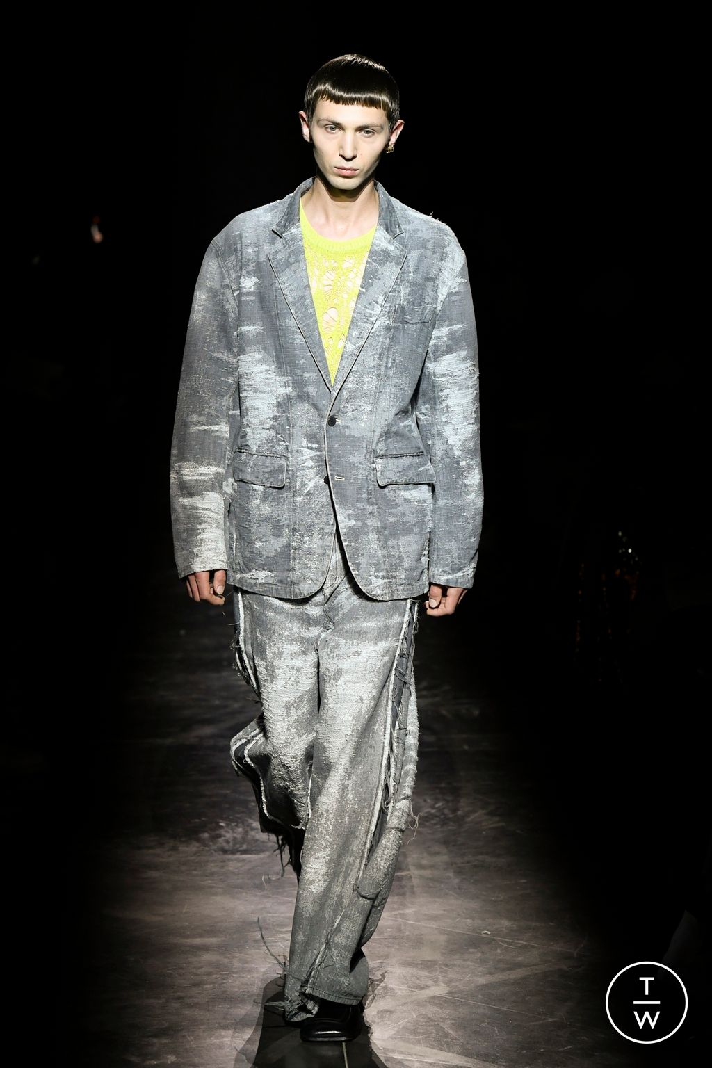 Fashion Week Paris Spring/Summer 2024 look 23 from the TAAKK collection menswear