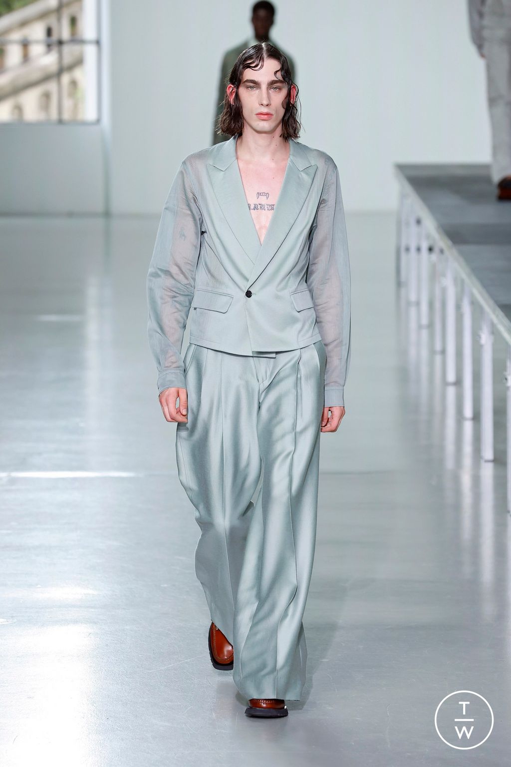 Fashion Week Paris Spring/Summer 2025 look 3 de la collection TAAKK menswear