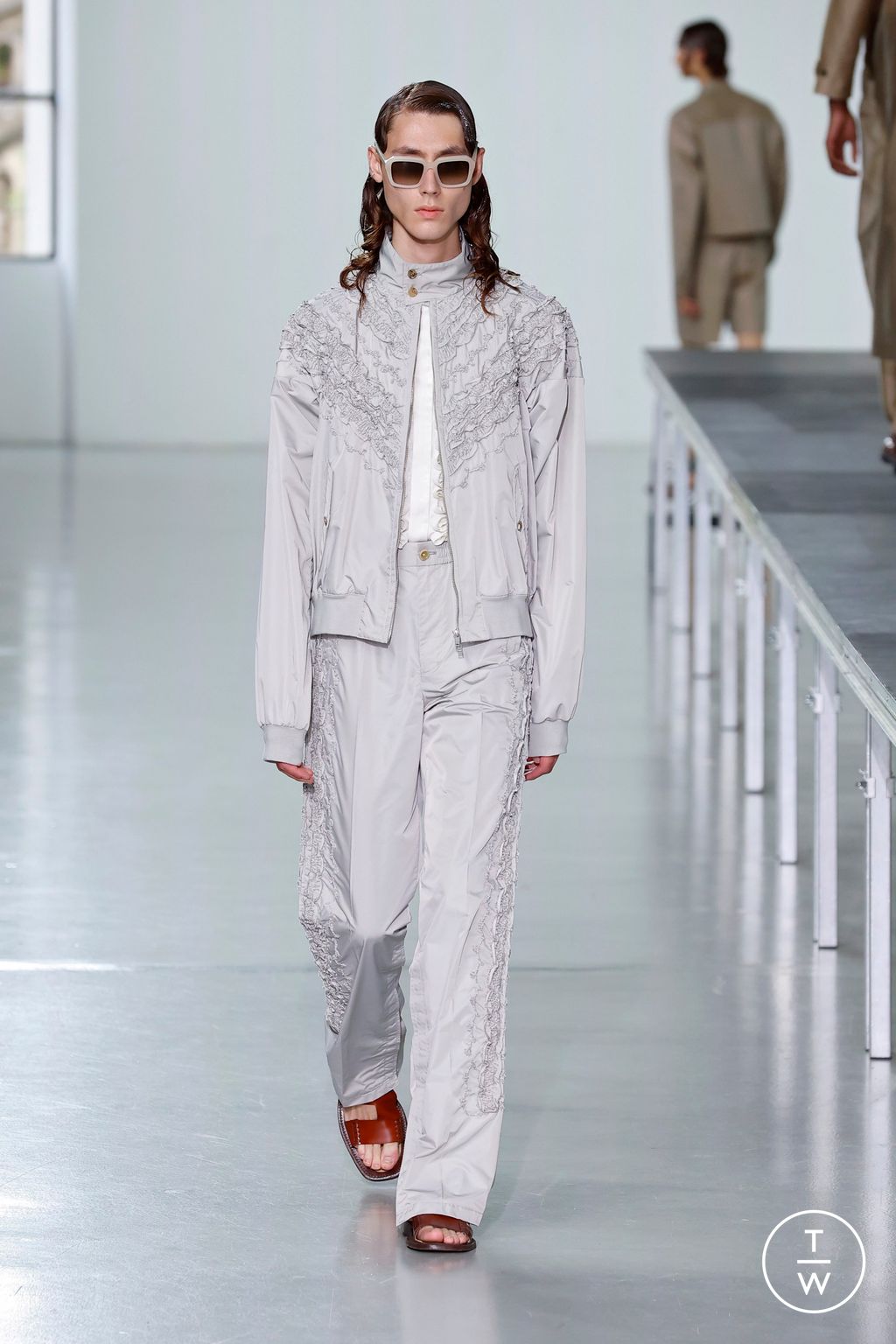 Fashion Week Paris Spring/Summer 2025 look 5 from the TAAKK collection menswear