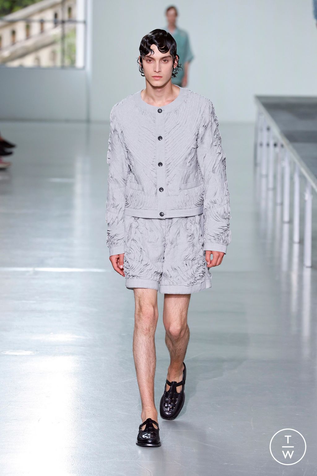 Fashion Week Paris Spring-Summer 2025 look 15 de la collection TAAKK menswear