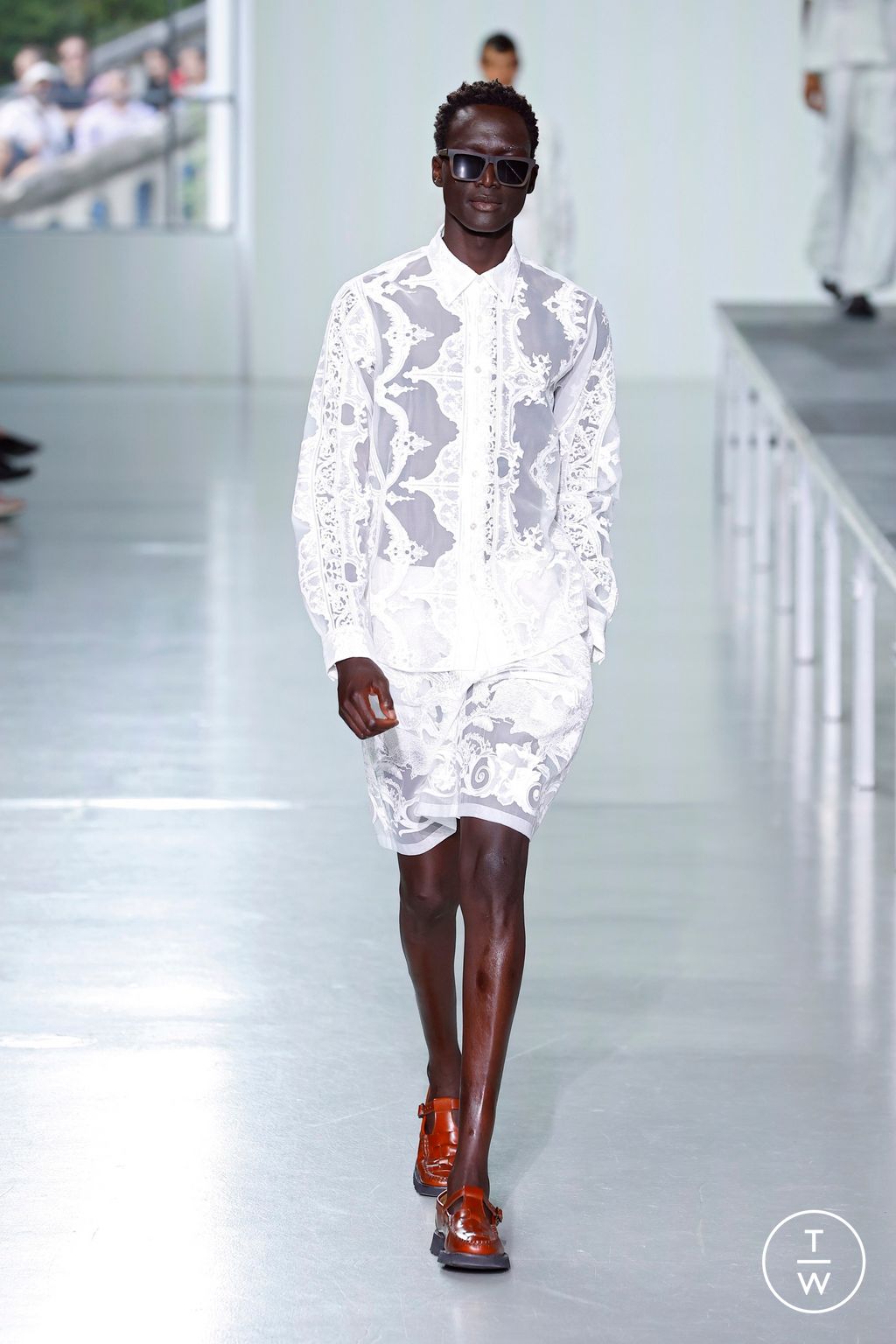 Fashion Week Paris Spring/Summer 2025 look 23 from the TAAKK collection menswear