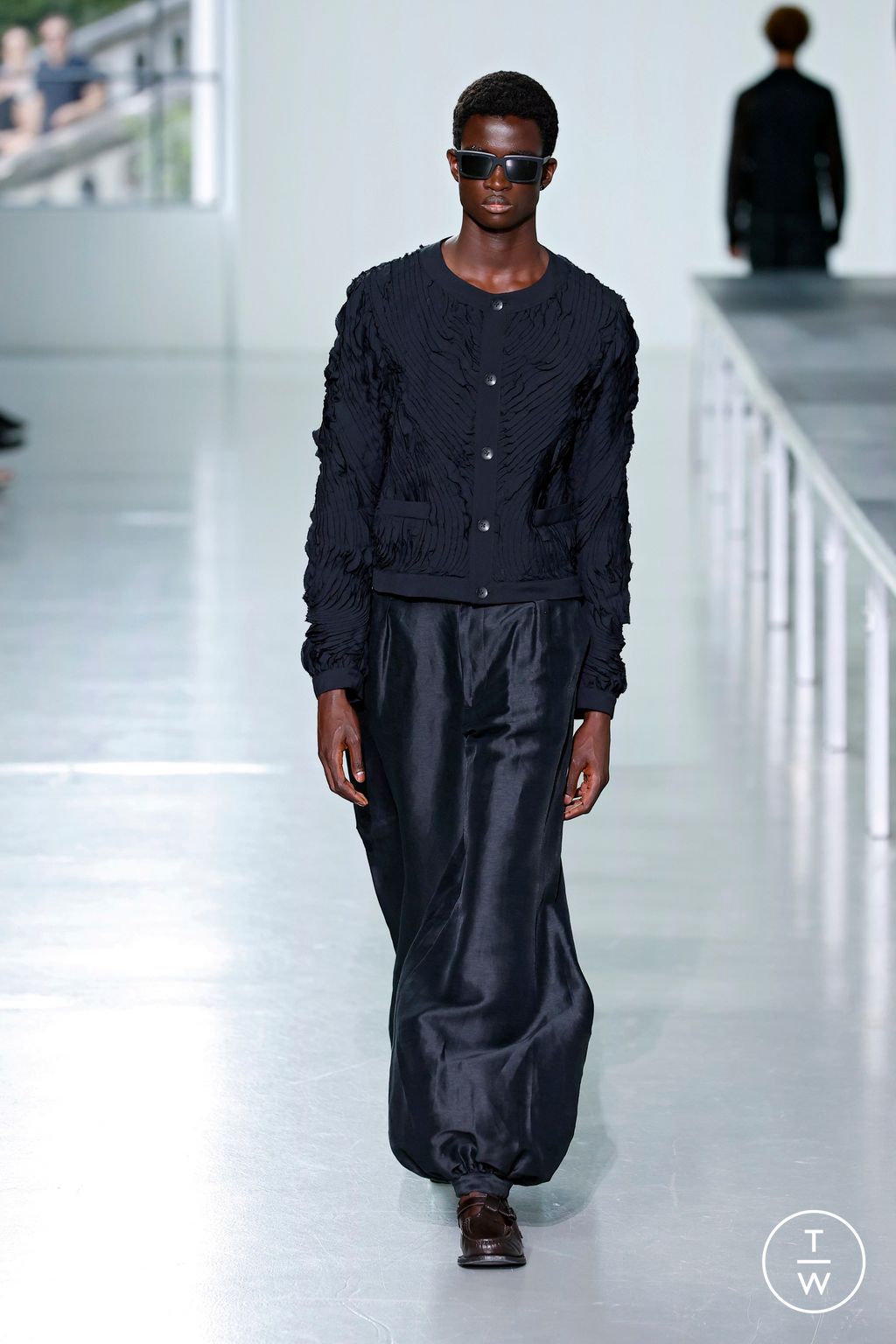 Fashion Week Paris Spring-Summer 2025 look 26 from the TAAKK collection menswear