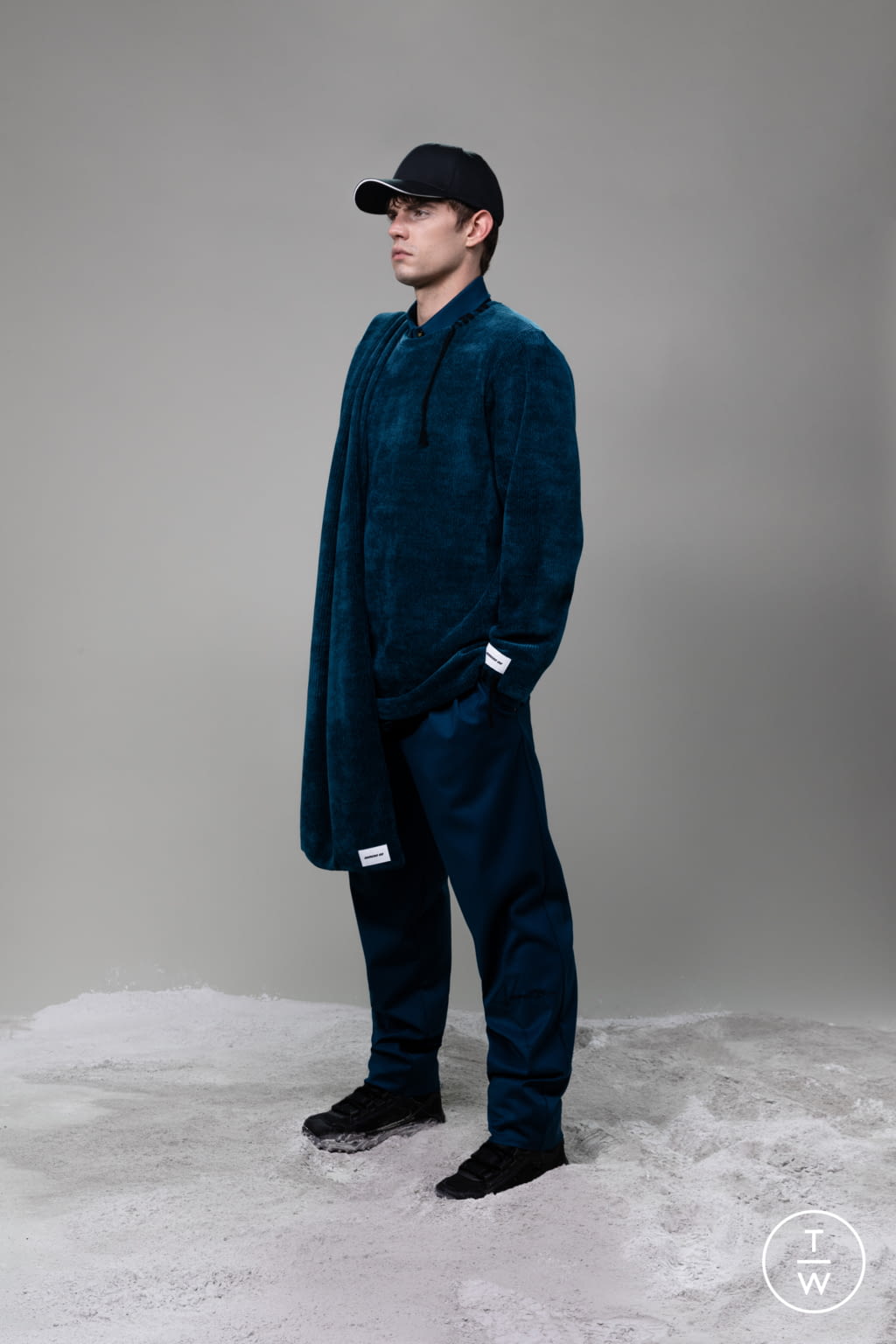 Fashion Week Milan Fall/Winter 2021 look 22 from the Numéro 00 collection menswear