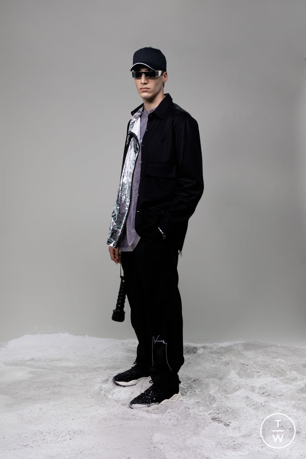 Fashion Week Milan Fall/Winter 2021 look 23 from the Numéro 00 collection 男装