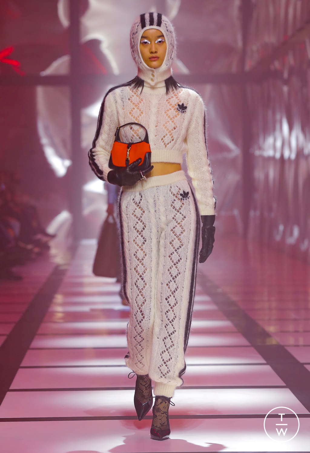 Fashion Week Milan Fall/Winter 2022 look 19 from the Gucci collection womenswear