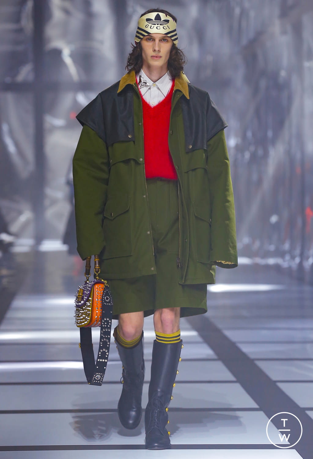 Fashion Week Milan Fall/Winter 2022 look 25 from the Gucci collection womenswear