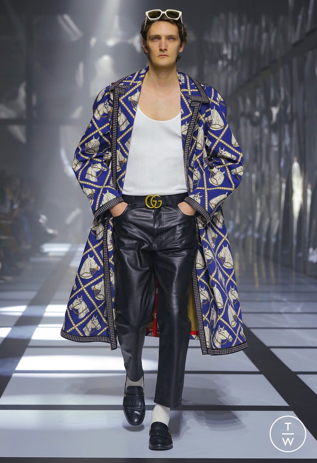 Fashion Week Milan Fall/Winter 2022 look 33 from the Gucci collection 女装