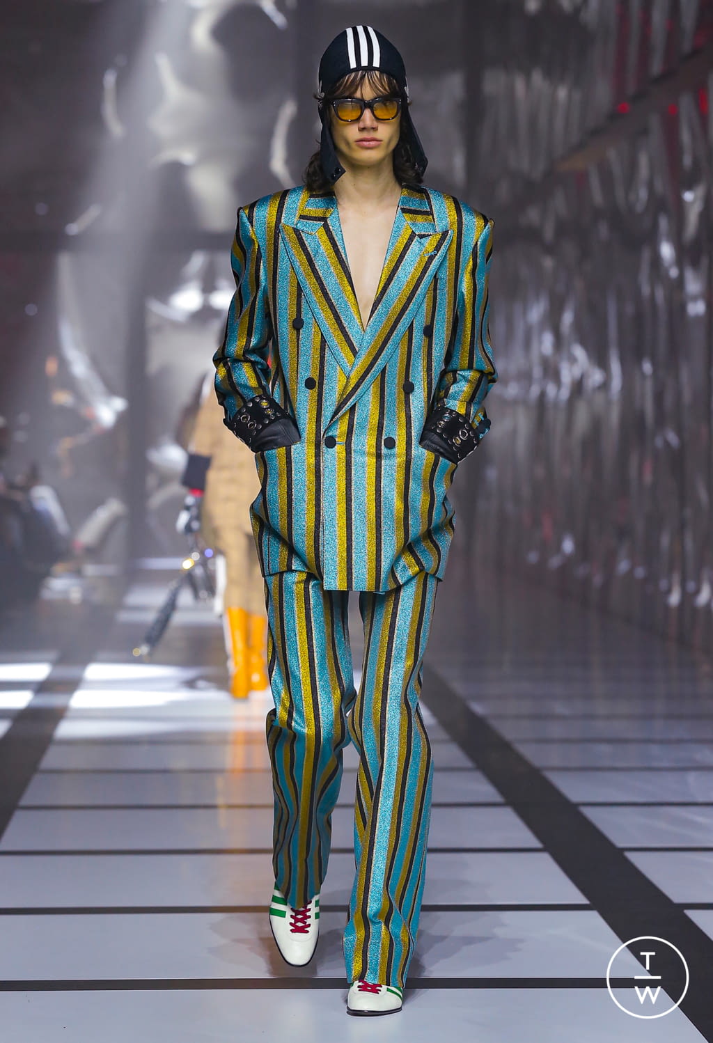 Fashion Week Milan Fall/Winter 2022 look 49 from the Gucci collection 女装