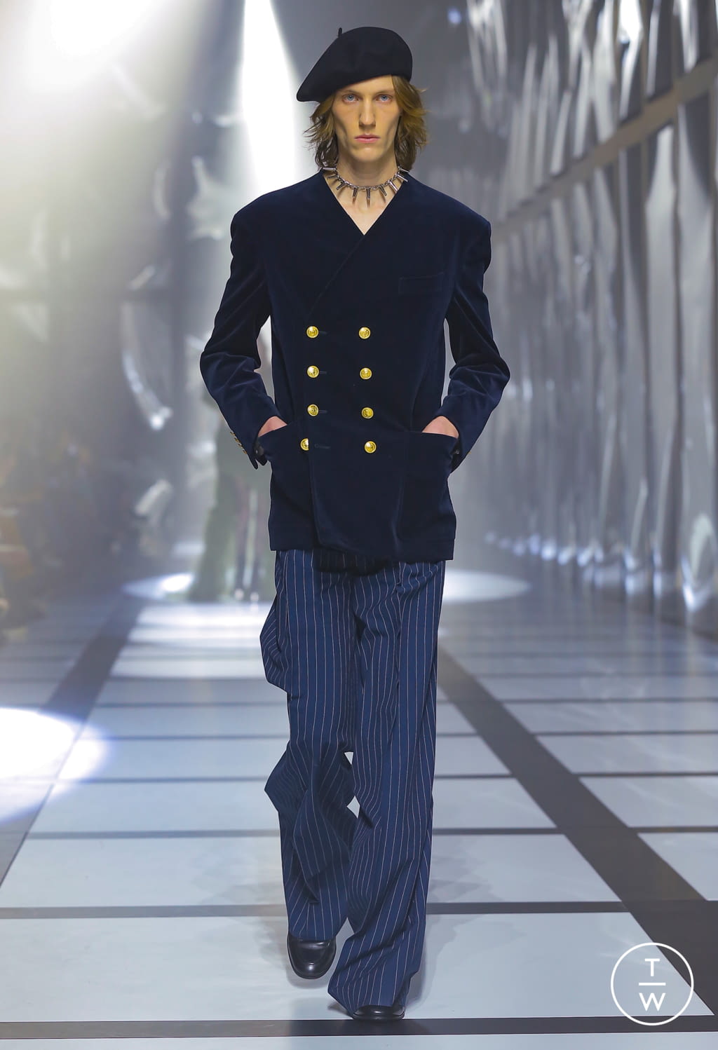 Fashion Week Milan Fall/Winter 2022 look 74 from the Gucci collection 女装