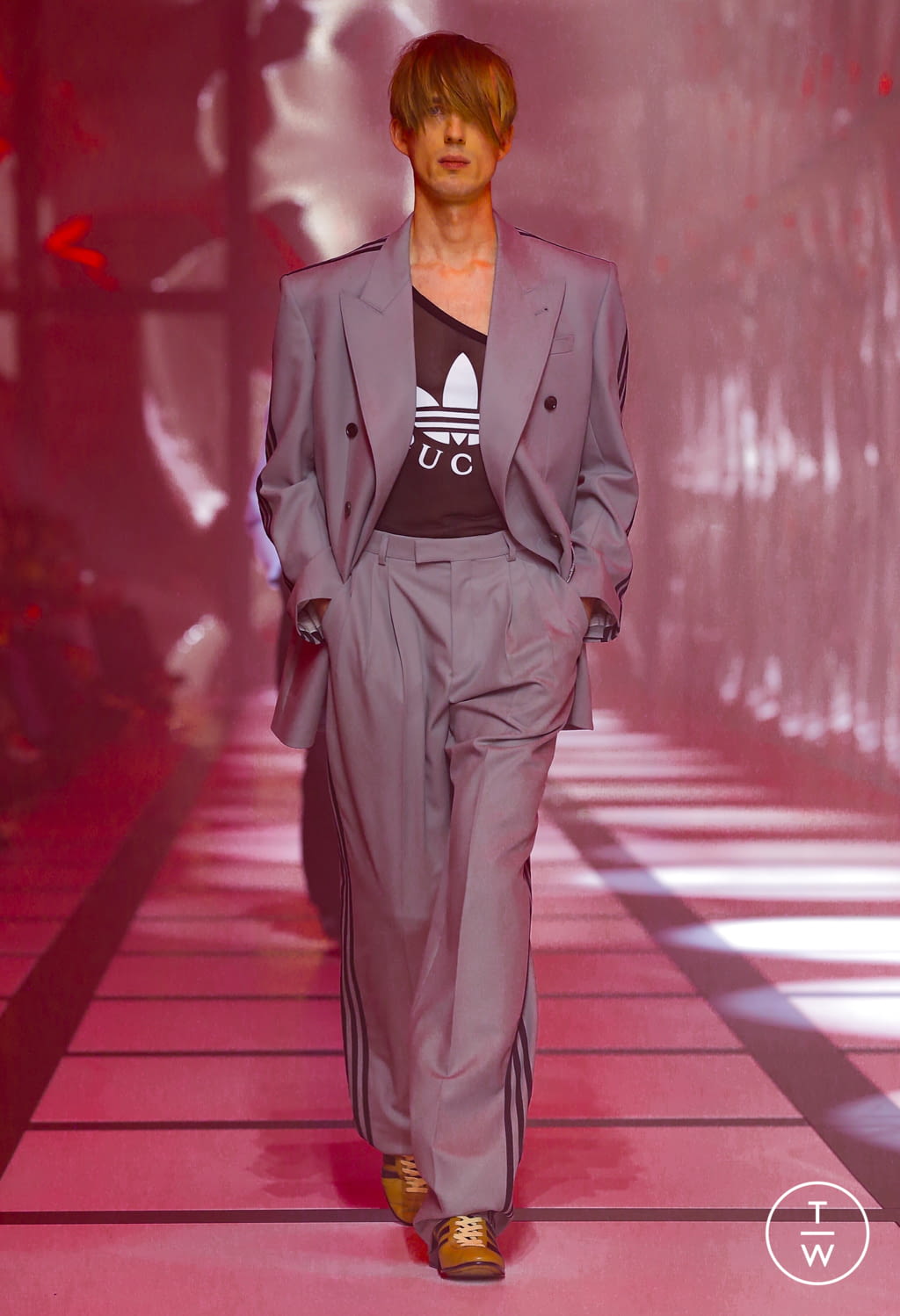 Fashion Week Milan Fall/Winter 2022 look 76 de la collection Gucci womenswear