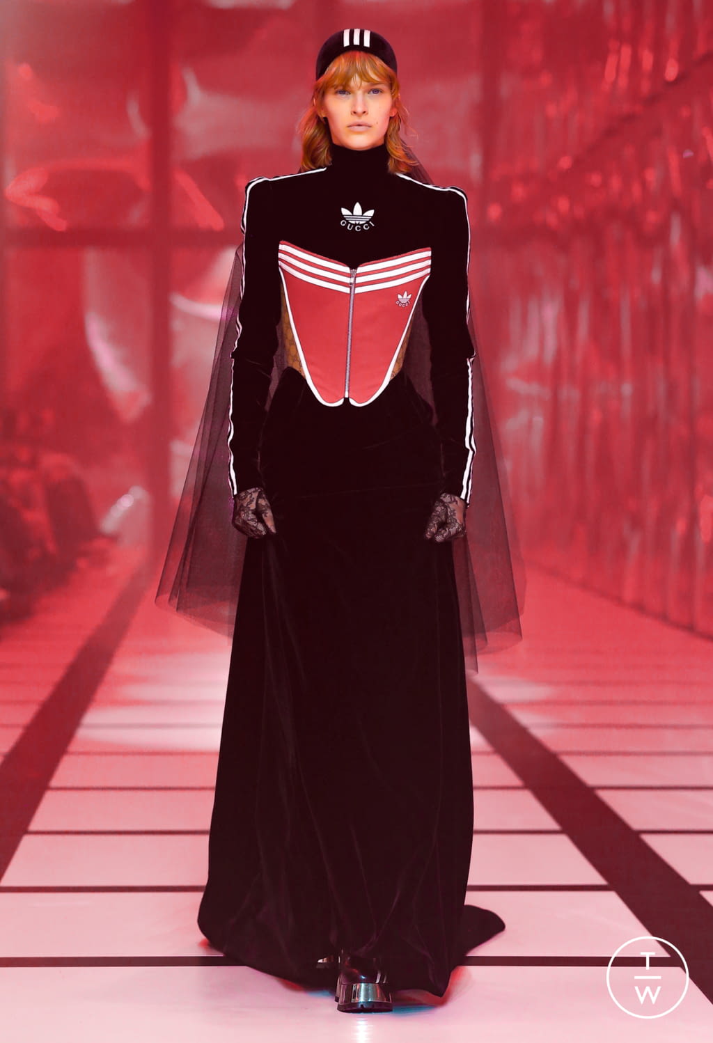 Fashion Week Milan Fall/Winter 2022 look 84 de la collection Gucci womenswear