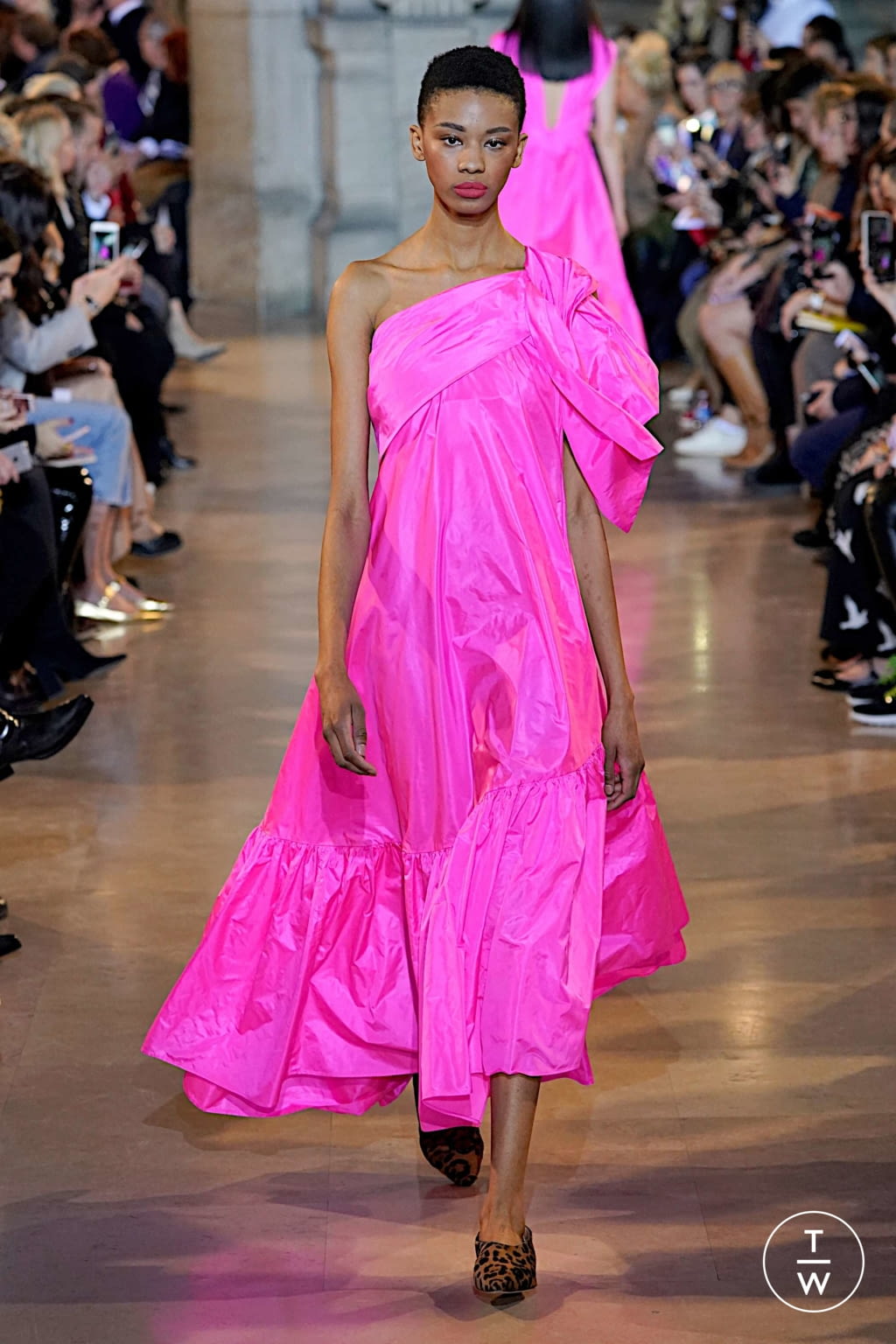 Fashion Week Paris Fall/Winter 2019 look 26 from the Talbot Runhof collection womenswear