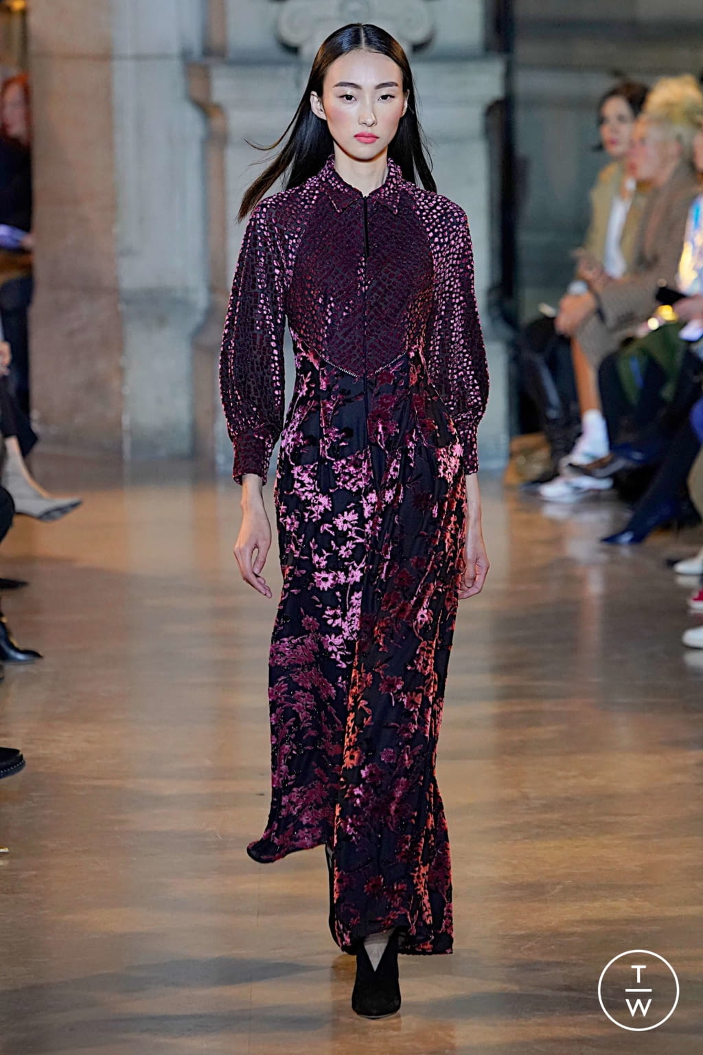 Fashion Week Paris Fall/Winter 2019 look 27 from the Talbot Runhof collection womenswear