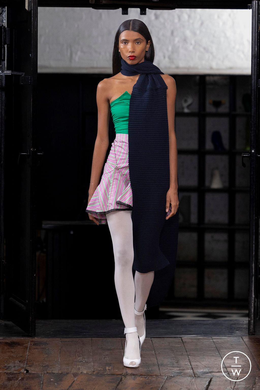 Fashion Week London Fall/Winter 2023 look 23 de la collection Talia Byre womenswear