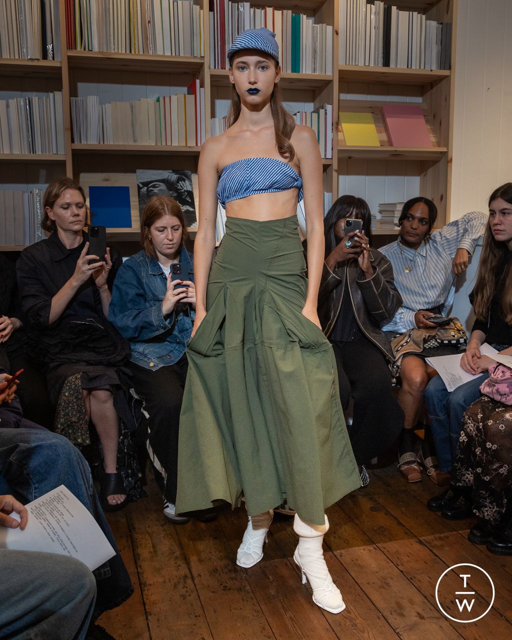 Fashion Week London Spring/Summer 2024 look 2 from the Talia Byre collection 女装
