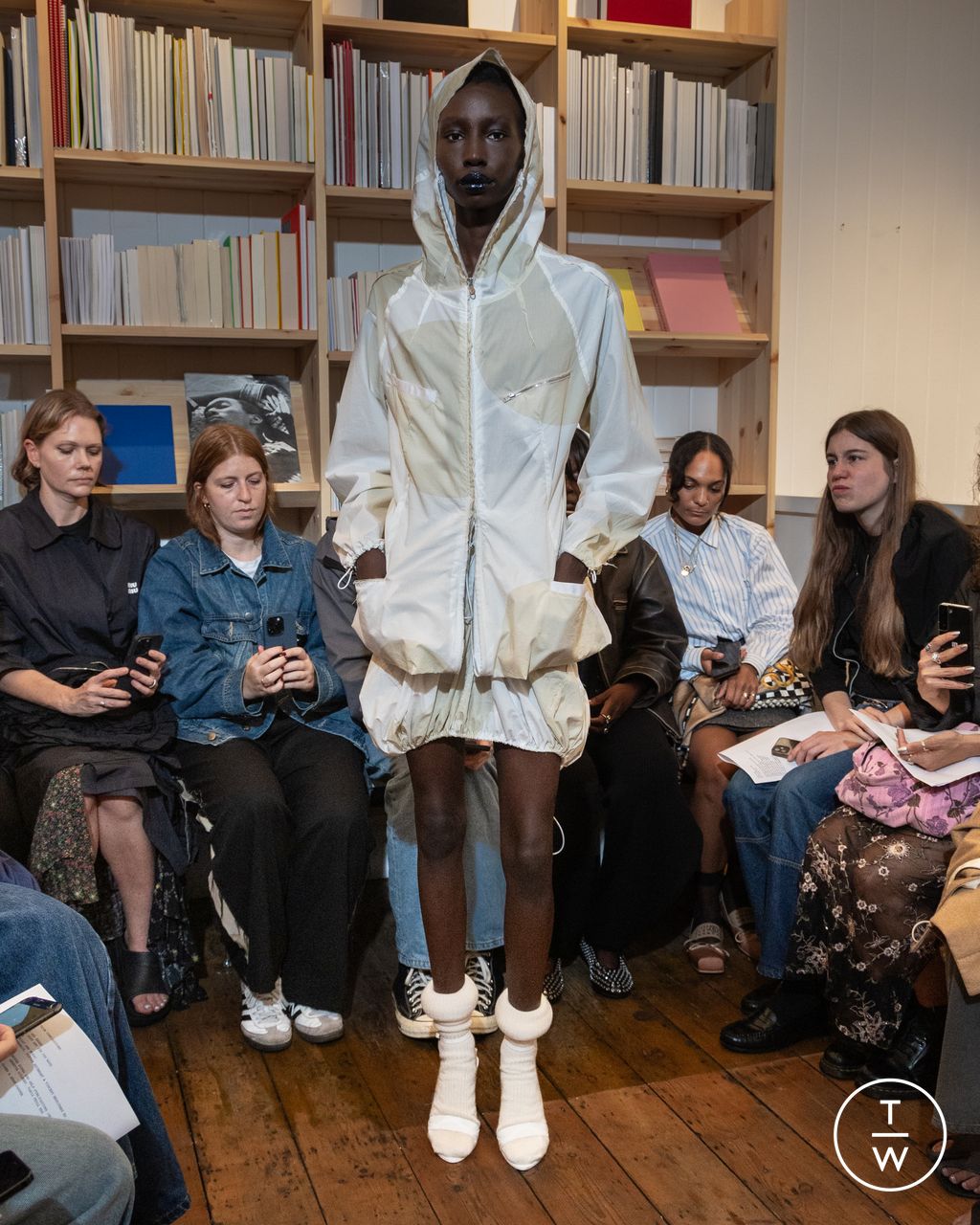Fashion Week London Spring/Summer 2024 look 9 from the Talia Byre collection womenswear