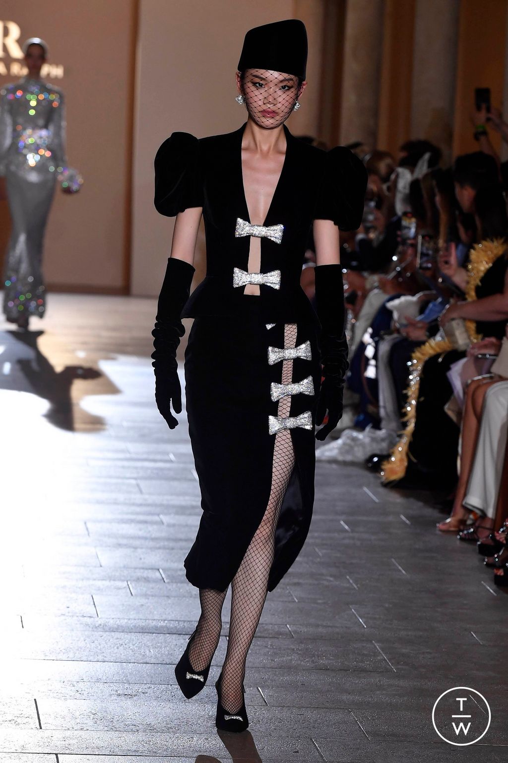 Fashion Week Paris Fall/Winter 2024 look 9 from the Tamara Ralph collection couture