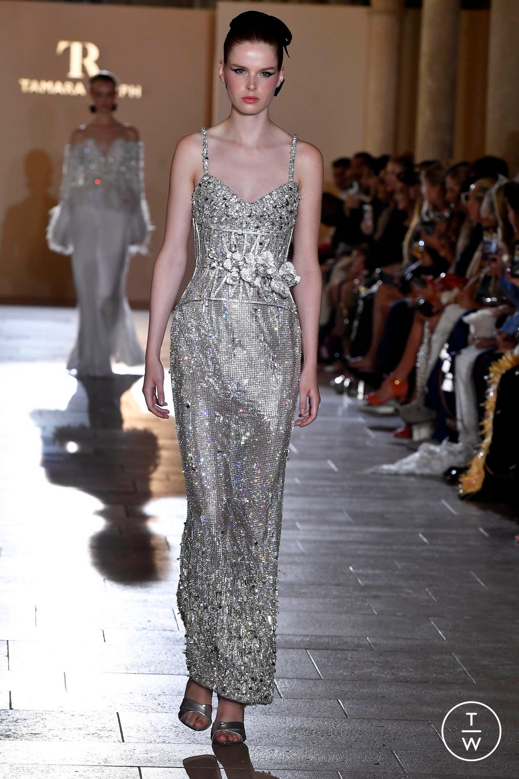 Fashion Week Paris Fall/Winter 2024 look 15 from the Tamara Ralph collection couture