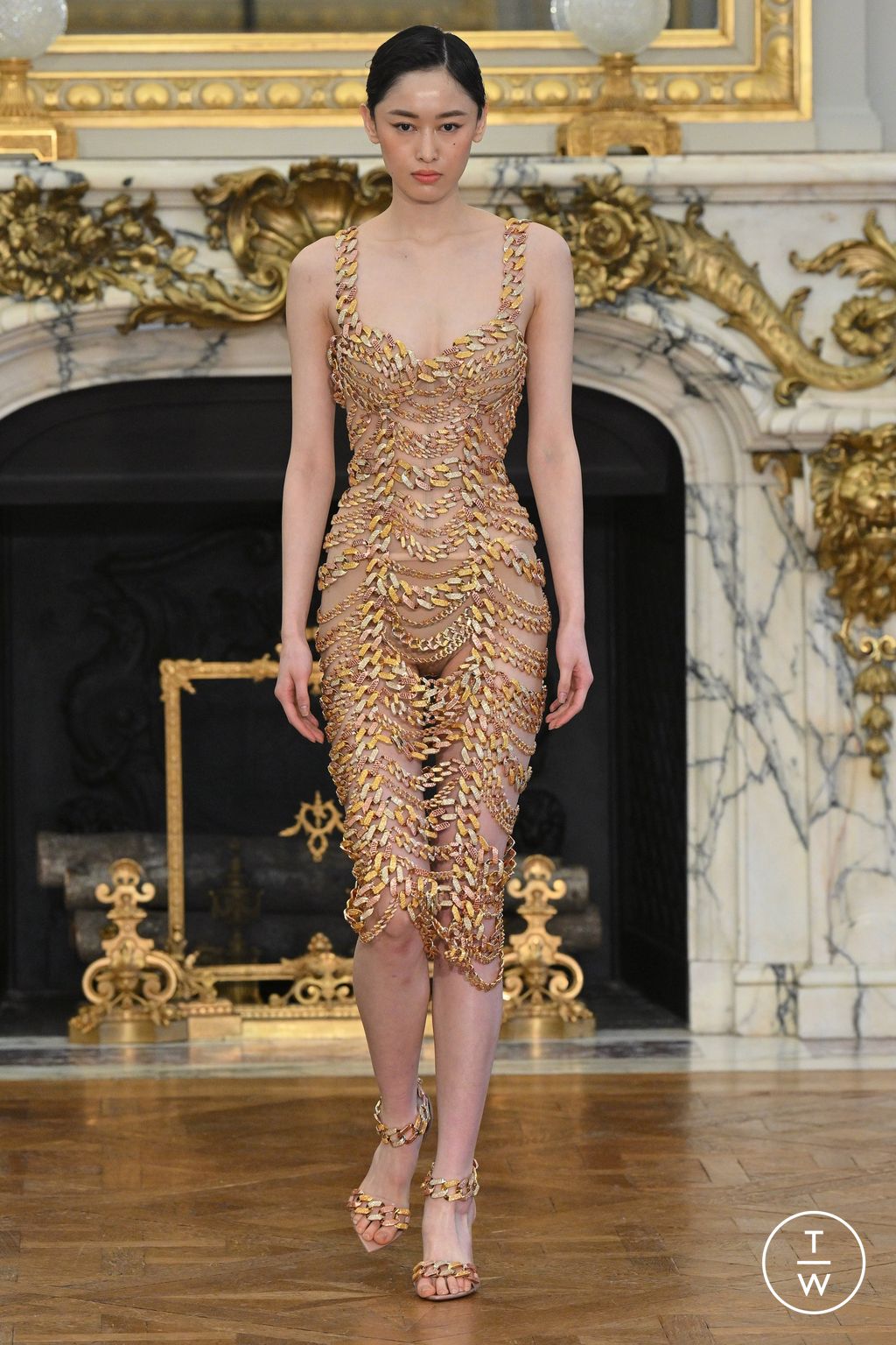 Fashion Week Paris Spring/Summer 2024 look 6 from the Tamara Ralph collection couture