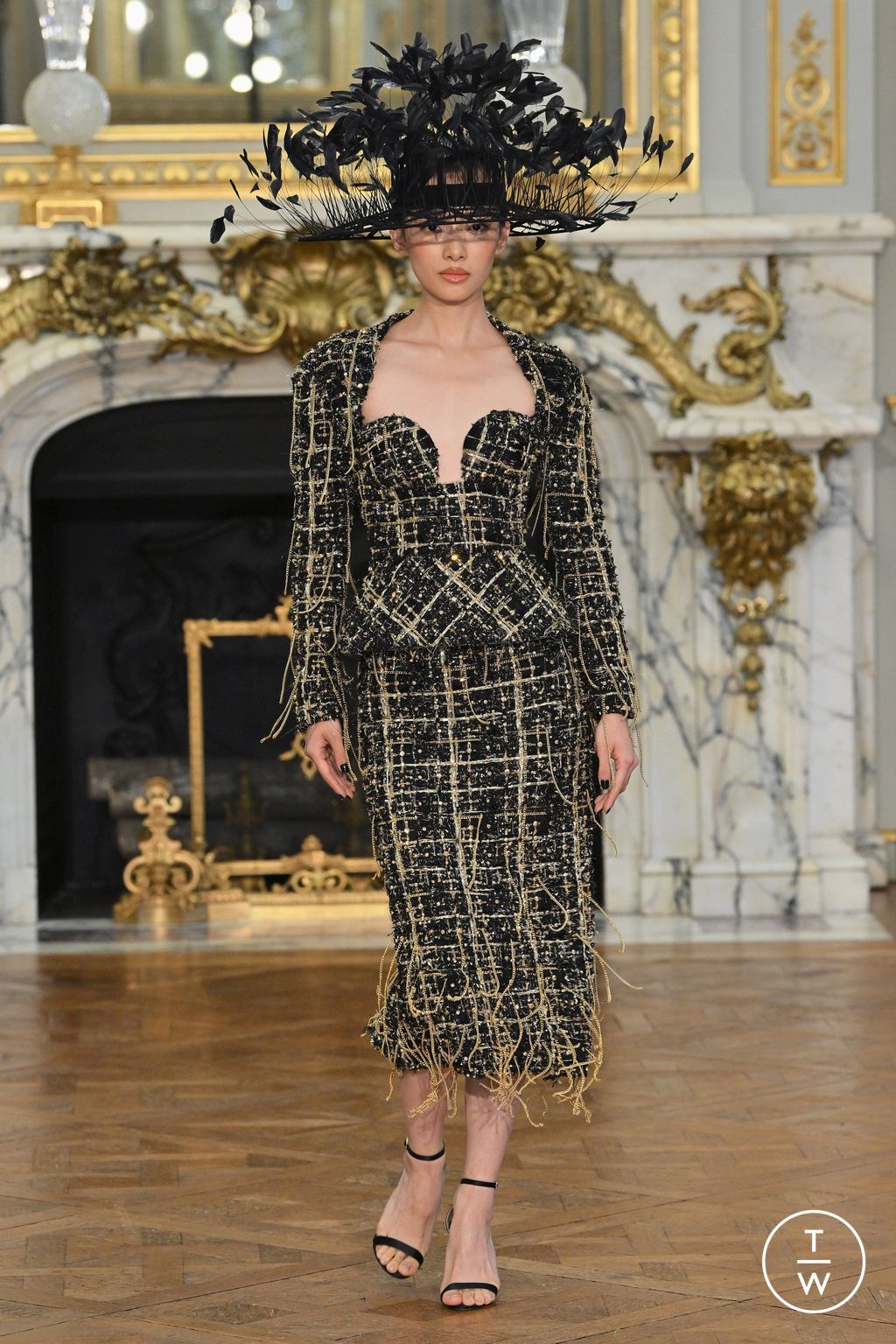 Fashion Week Paris Spring/Summer 2024 look 7 from the Tamara Ralph collection couture