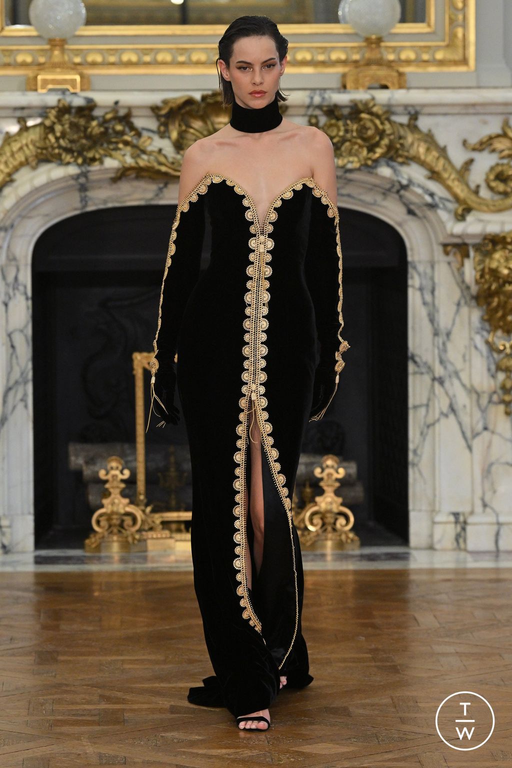 Fashion Week Paris Spring/Summer 2024 look 8 from the Tamara Ralph collection couture