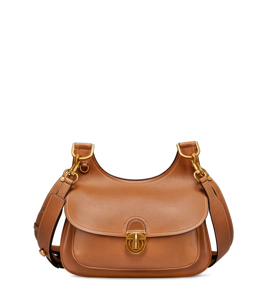 Fashion Week New York Fall/Winter 2018 look 14 from the Tory Burch collection womenswear accessories