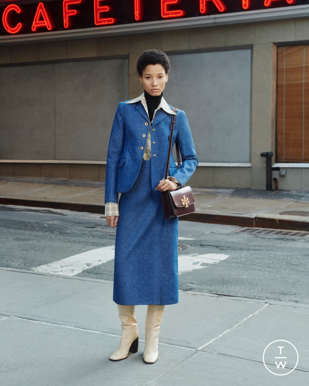 Fashion Week New York Fall/Winter 2021 look 8 from the Tory Burch collection womenswear