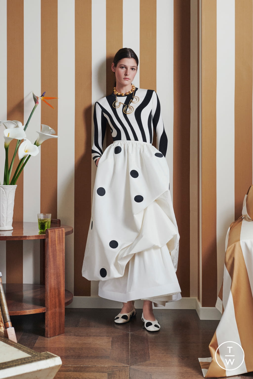 Fashion Week New York Resort 2022 look 3 from the Tory Burch collection womenswear