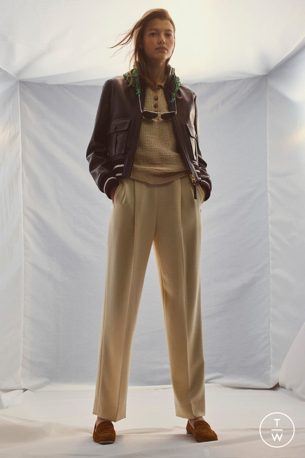 Fashion Week New York Pre-Fall 2020 look 2 from the Tory Burch collection 女装