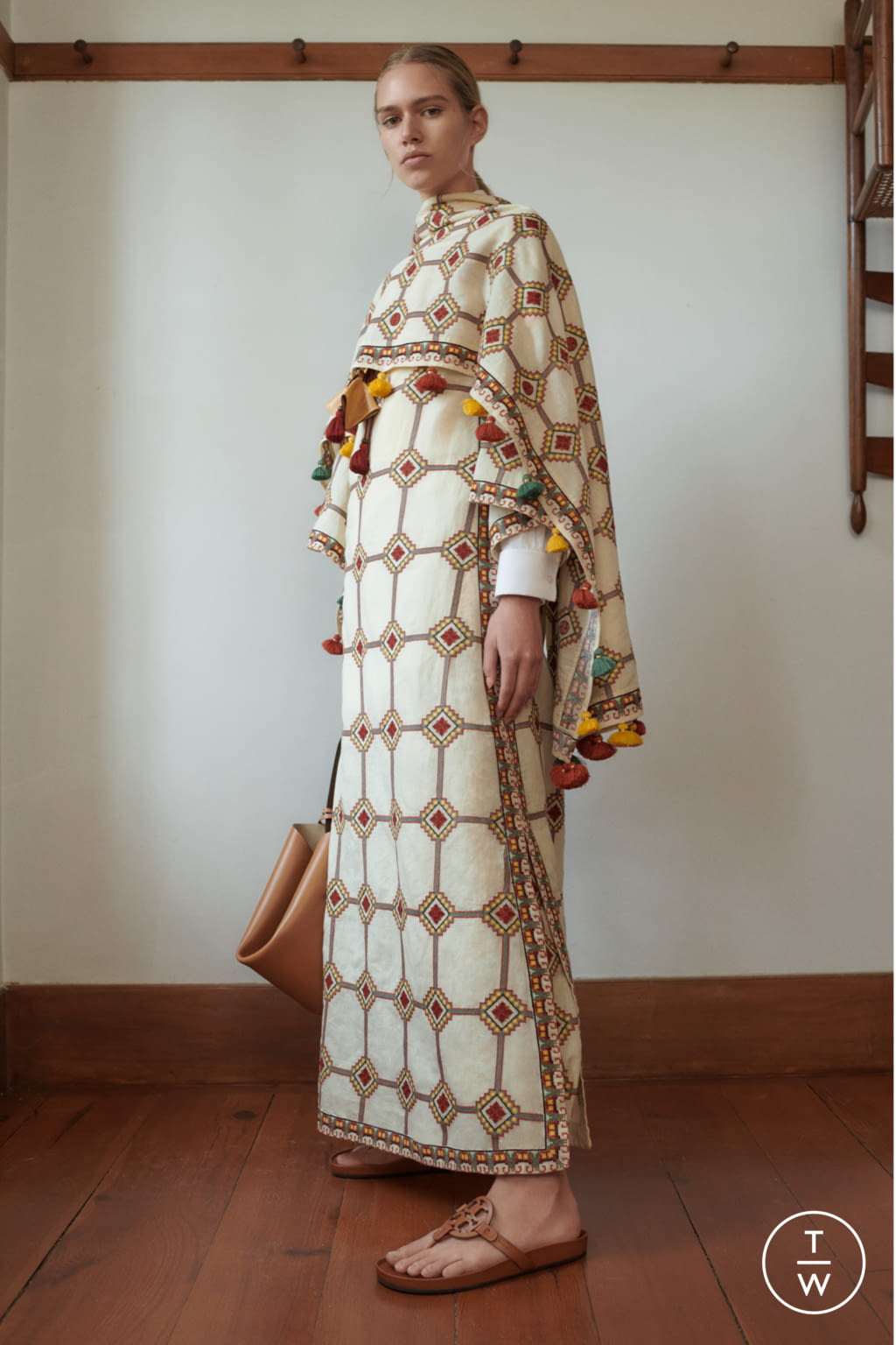 Fashion Week New York Spring/Summer 2021 look 15 from the Tory Burch collection womenswear