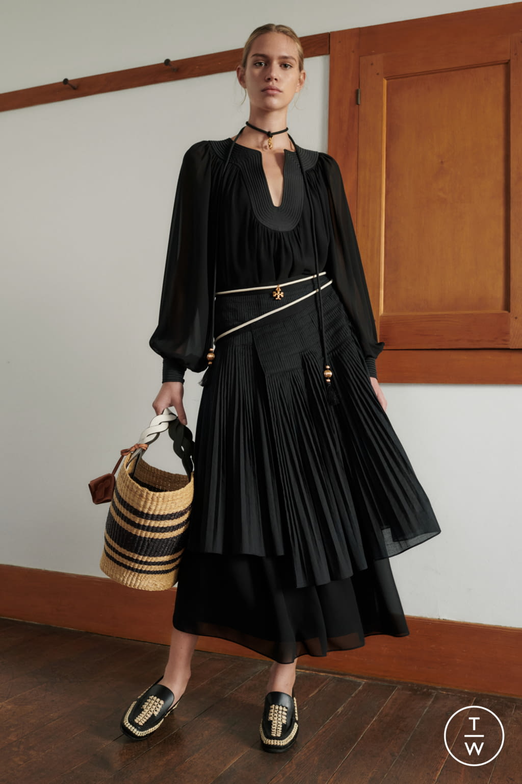 Fashion Week New York Spring/Summer 2021 look 26 from the Tory Burch collection womenswear