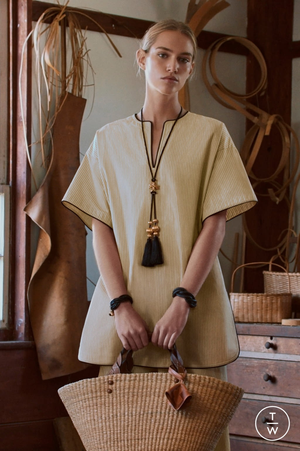 Fashion Week New York Spring/Summer 2021 look 9 from the Tory Burch collection womenswear