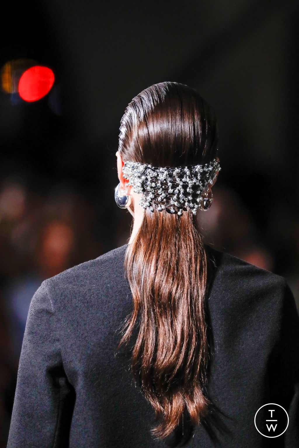 Fashion Week New York Spring/Summer 2024 look 20 from the Tory Burch collection womenswear accessories