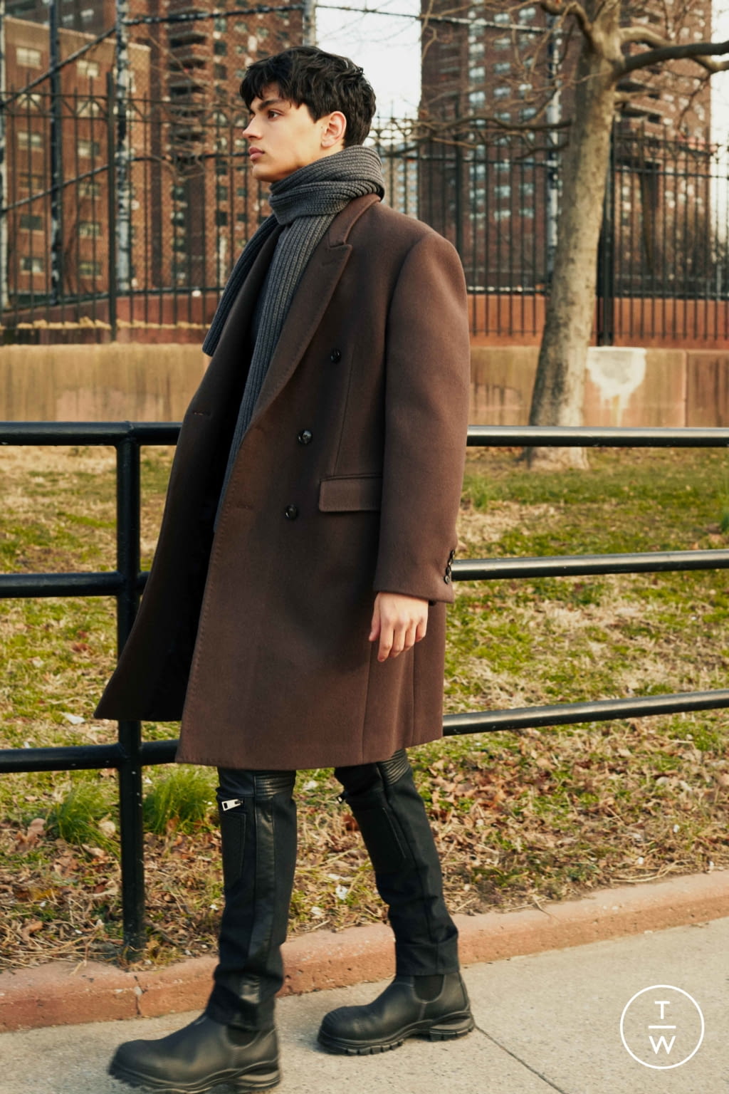 Fashion Week New York Fall/Winter 2021 look 16 from the Teddy Vonranson collection menswear