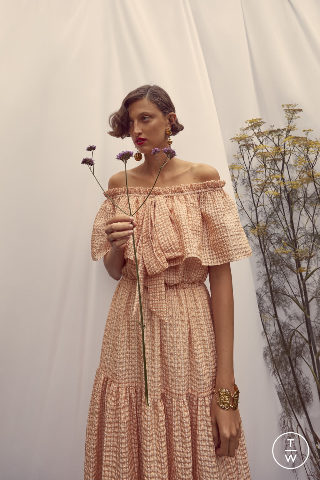 Fashion Week London Spring/Summer 2022 look 24 from the Temperley London collection womenswear